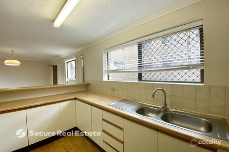 Property photo of 4/150 Clarence Road Indooroopilly QLD 4068
