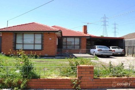 Property photo of 34 Stradbroke Drive St Albans VIC 3021