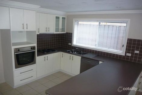 Property photo of 8 Deakin Avenue Lloyd NSW 2650