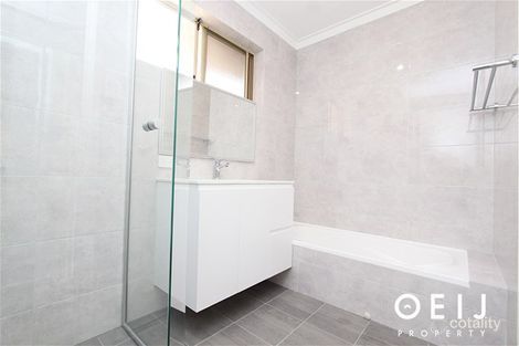 Property photo of 1/15-19 Piercy Way Kardinya WA 6163