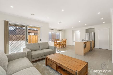 Property photo of 6 Hutchence Drive Point Cook VIC 3030