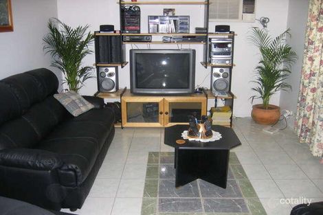 Property photo of 35 Kirsty Crescent Hassall Grove NSW 2761