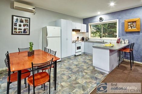 Property photo of 10 Calway Street Drouin VIC 3818