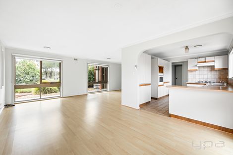 Property photo of 127 Heaths Road Hoppers Crossing VIC 3029