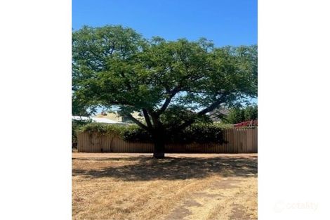 12 Gamenya Ave, Merredin, WA 6415