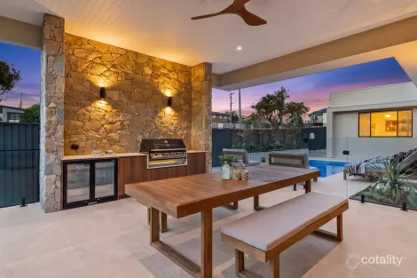 Property photo of 154 Turpin Road Labrador QLD 4215