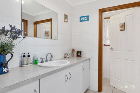 Property photo of 24 Devonshire Crescent Old Reynella SA 5161