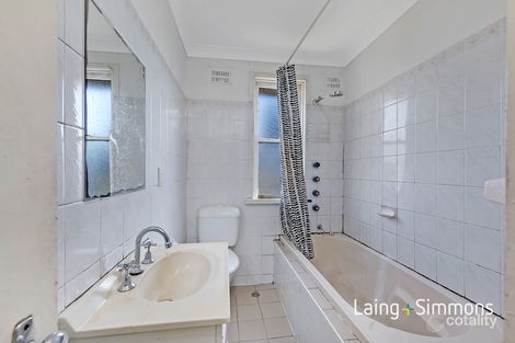 Property photo of 17 Gasmata Crescent Whalan NSW 2770