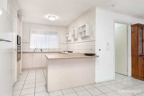 Property photo of 24 England Walk Narre Warren South VIC 3805