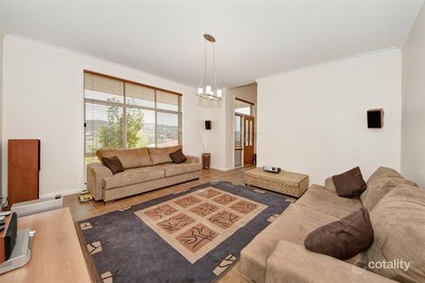 Property photo of 121 Halloran Drive Jerrabomberra NSW 2619