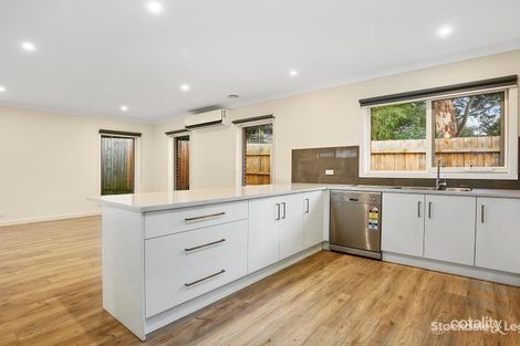 Property photo of 5 Kindred Close Mooroolbark VIC 3138