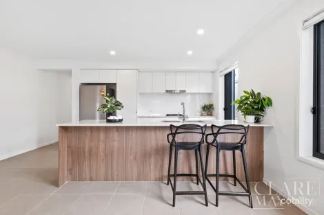 Property photo of 1 Spencer Way Park Ridge QLD 4125