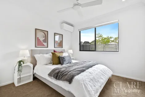 Property photo of 1 Spencer Way Park Ridge QLD 4125