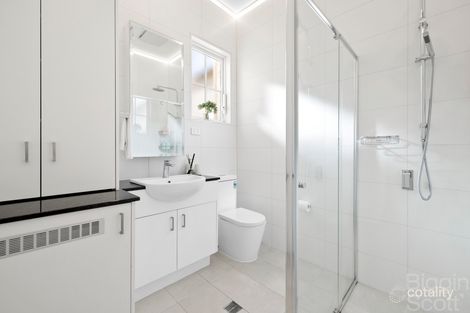 Property photo of 7/5 Ormond Esplanade Elwood VIC 3184