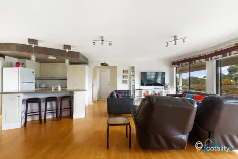 Property photo of 27 Seagull Drive Loch Sport VIC 3851