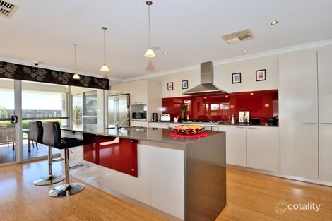 Property photo of 8 Brigalow Bend Ellenbrook WA 6069