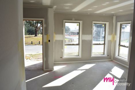 Property photo of 1/65 Goodluck Circuit Cobbitty NSW 2570