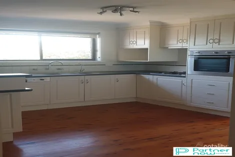 Property photo of 4 Cahill Court East Tamworth NSW 2340