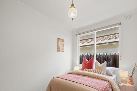 Property photo of 11 Huskisson Avenue Lalor VIC 3075