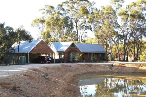 Property photo of 111 Caleana Road Junortoun VIC 3551