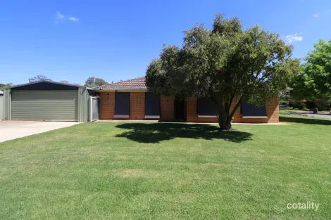 18 Undurra Dr, Glenfield Park, NSW 2650