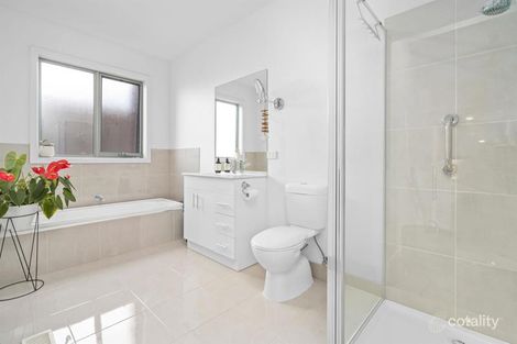 Property photo of 10 Galleywood Court Warrnambool VIC 3280