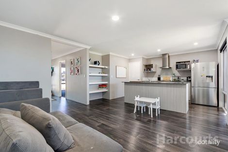 Property photo of 17 Quenda Street Banksia Grove WA 6031