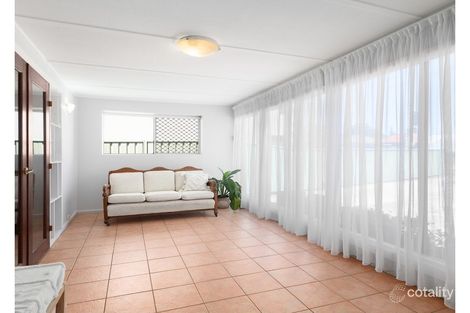 Property photo of 76 Canarys Road Roselands NSW 2196