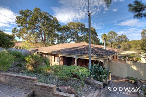 4 Barranduna Dr, Mount Nasura, WA 6112