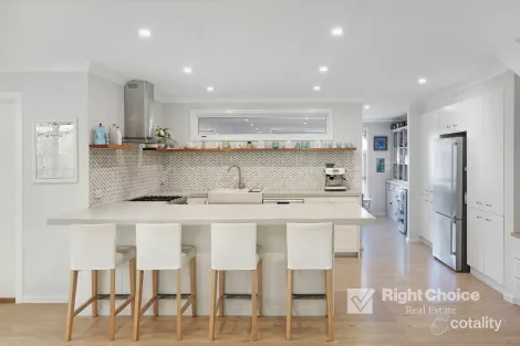 Property photo of 115 Ocean Beach Drive Shellharbour NSW 2529