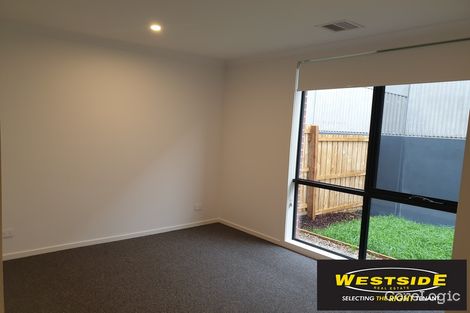 Property photo of 69 Oakden Crescent St Albans VIC 3021