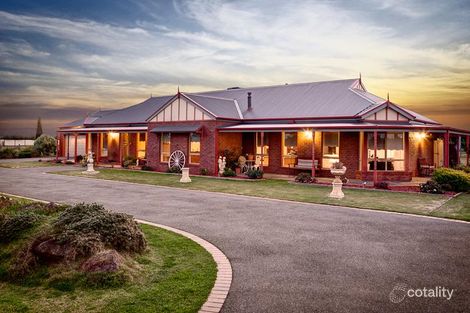 3 Old Park Dr, Melton, VIC 3337