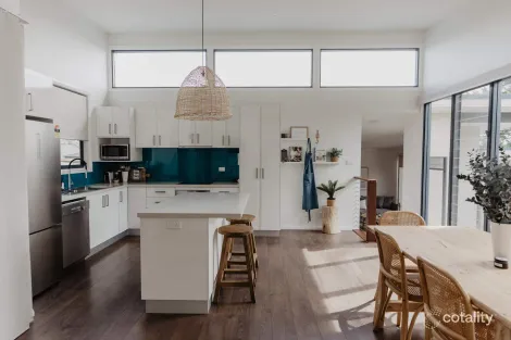 79a Golf Ave, Mollymook, NSW 2539