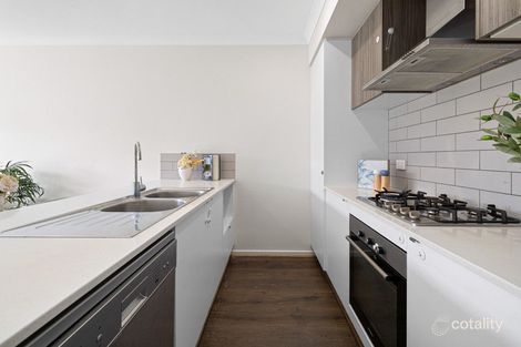 Property photo of 17 Dalston Path Wyndham Vale VIC 3024