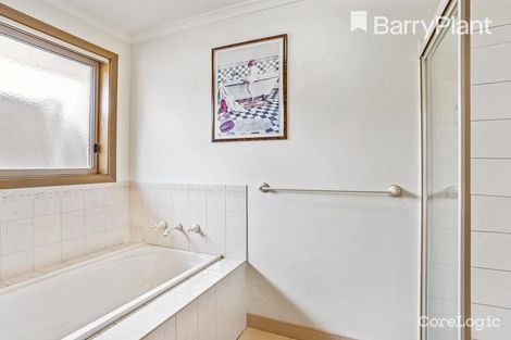 Property photo of 40 Wildflower Crescent Hoppers Crossing VIC 3029