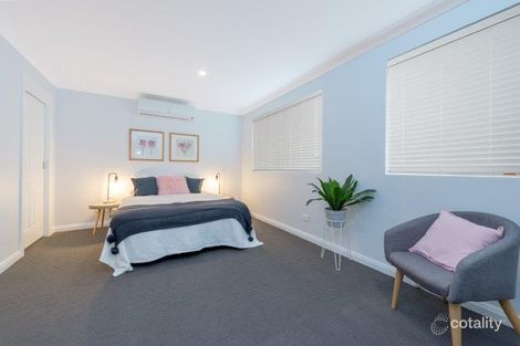 Property photo of 10 Cleary Avenue Kanahooka NSW 2530