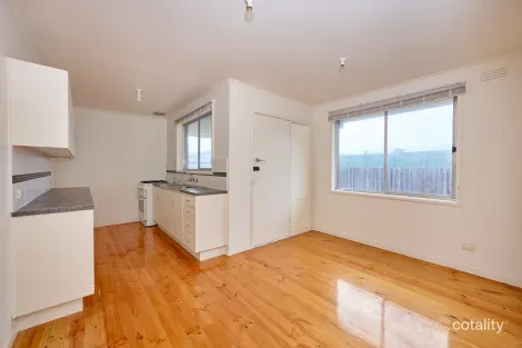 Property photo of 14 Challenger Close Whittington VIC 3219