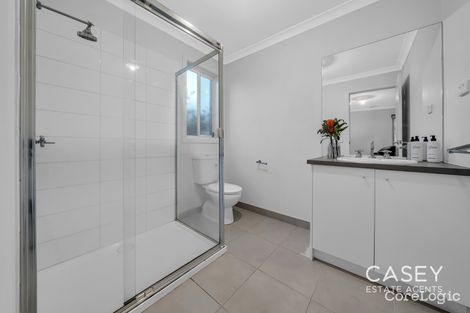 Property photo of 13 Kinkade Close Cranbourne East VIC 3977