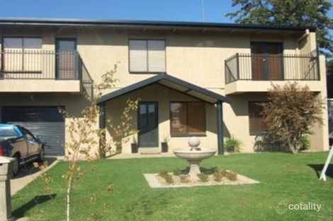 16 Magnolia Pde, Lake Albert, NSW 2650