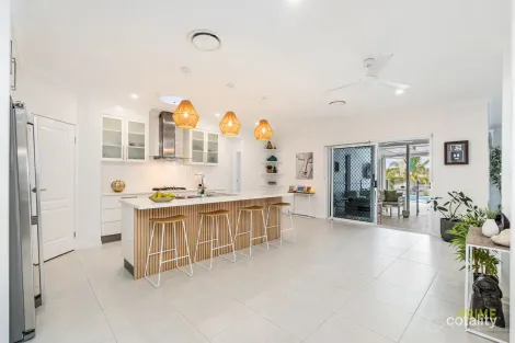 Property photo of 7 Yongala Avenue Eli Waters QLD 4655