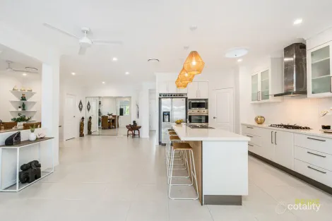 Property photo of 7 Yongala Avenue Eli Waters QLD 4655