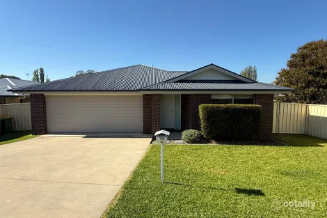78 Carstens St, Lavington, NSW 2641
