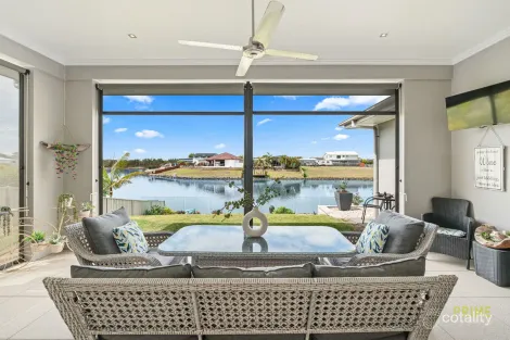 Property photo of 5 Bounty Circuit Eli Waters QLD 4655