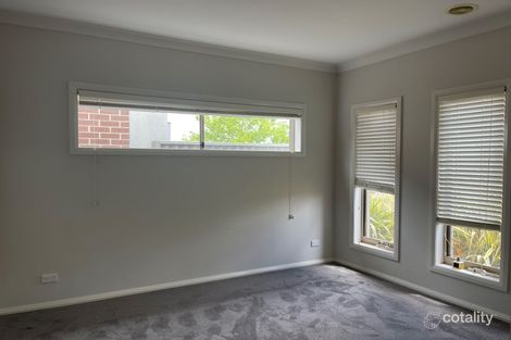 Property photo of 5 Pelican Place Pakenham VIC 3810