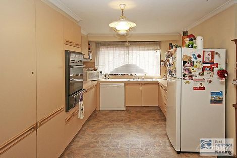 Property photo of 18 Candytuft Close Cranbourne North VIC 3977