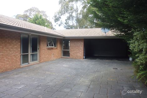 Property photo of 32 Azarow Circuit Croydon South VIC 3136