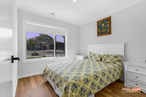 Property photo of 37 Laurence Way Tarneit VIC 3029