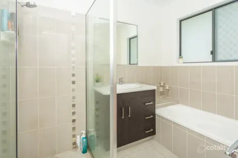 Property photo of 21A Monash Way Ooralea QLD 4740