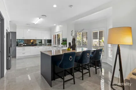 Property photo of 1 Palmetto Place Bridgeman Downs QLD 4035