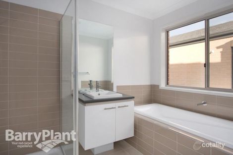 Property photo of 27 Hampshire Street Officer VIC 3809